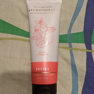 Bath and body works aromatherapy body cream
